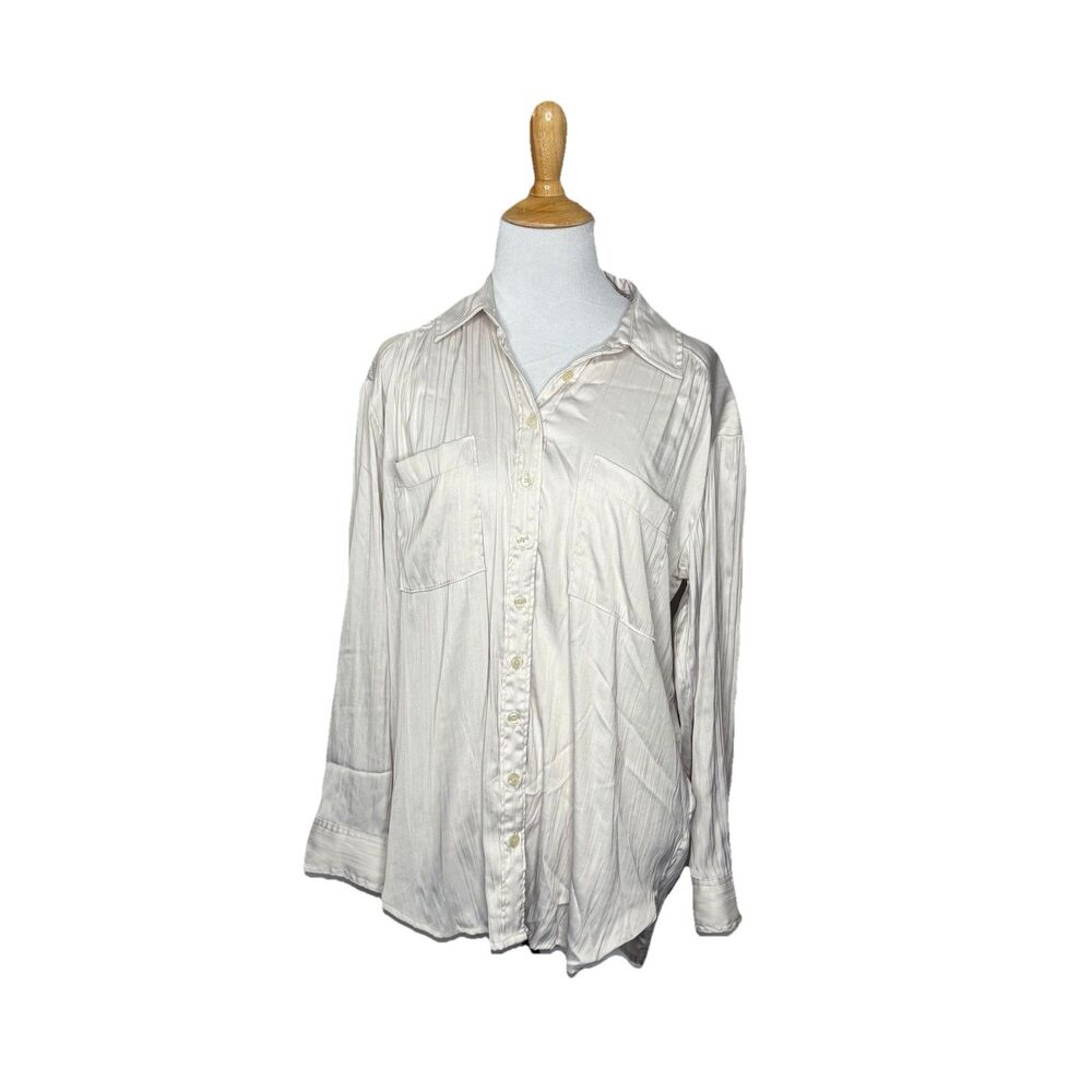 Anthropologie Cream Satin Button Down Shirt Collar Blouse Size Small Womens